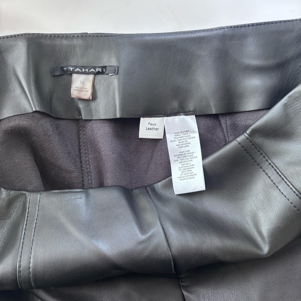 Tahari Black Wide-Leg Faux Leather Culottes size 14 - Picture 7 of 7